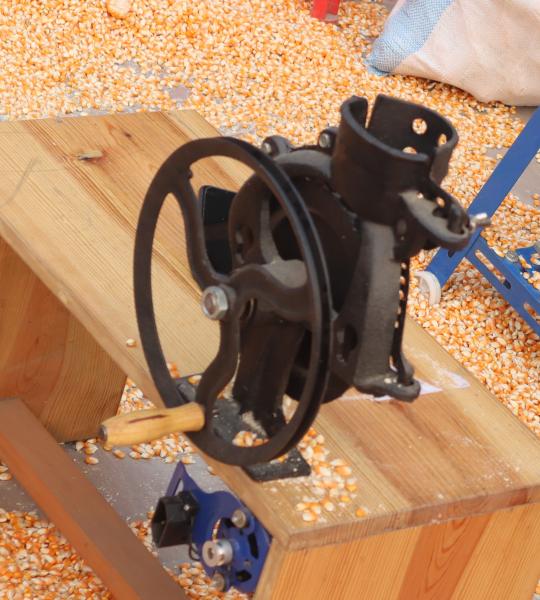 Corn Sheller Manual Price in Bangladesh